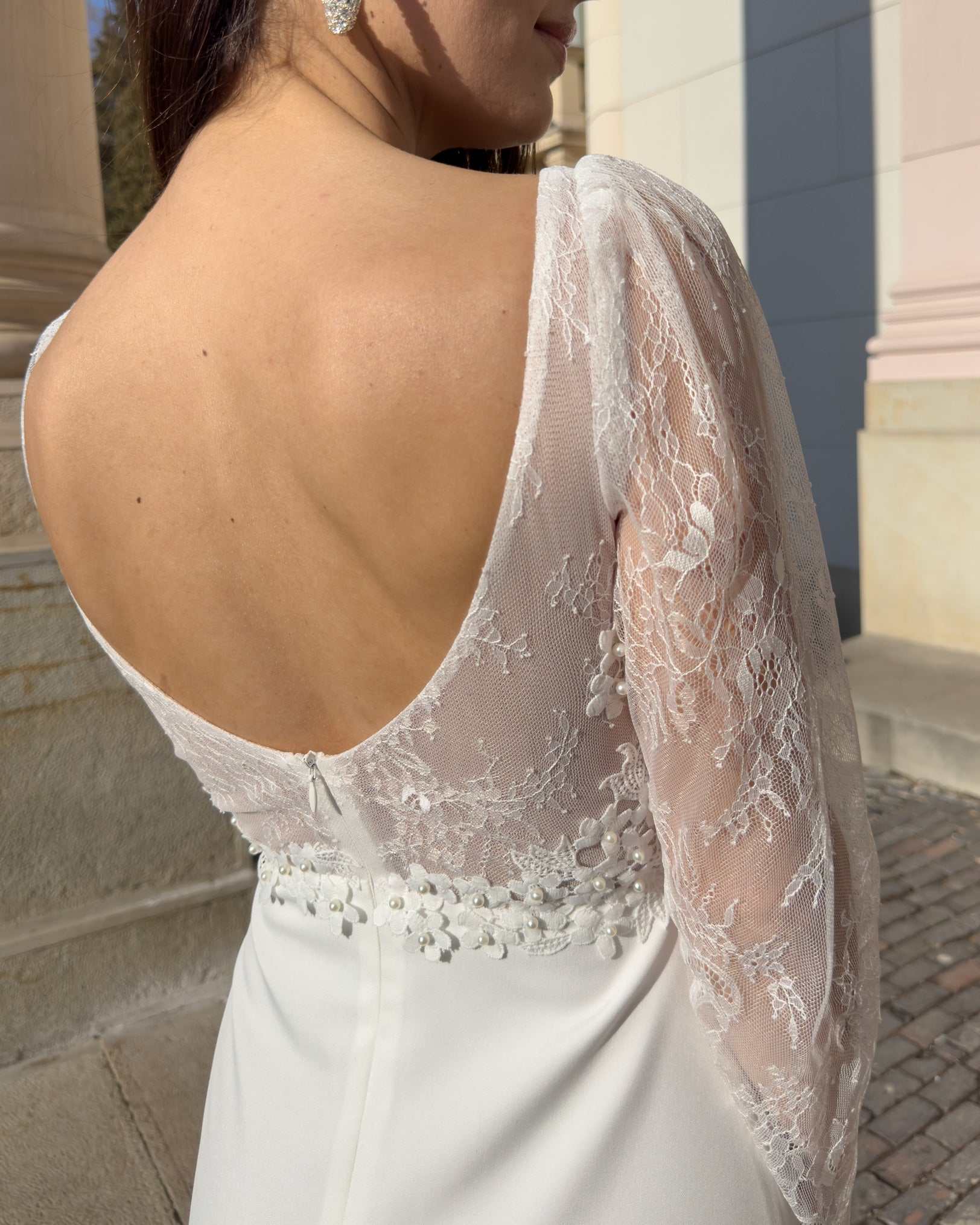 Robe de mariée élégante à manches en dentelle