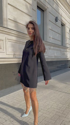 Robe courte noire à franges en cristal