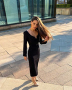 Rochie eleganta cocktail cu slit și mâneci lungi, elegantă, cu fermoar la spate.